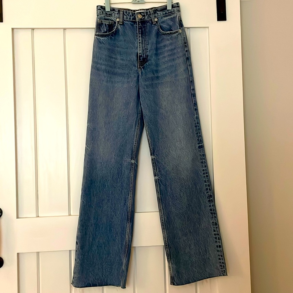 Zara jeans size 6 high-rise straight